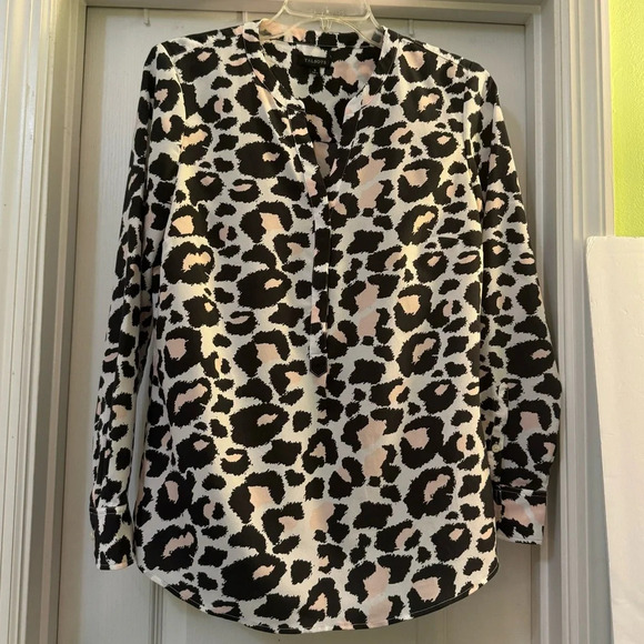 Talbots Halfway Button Down Long Sleeve Blouse - Picture 1 of 6